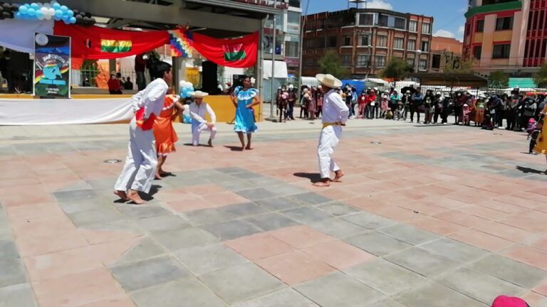 Descubre la enérgica danza típica de Santa Cruz de la Sierra